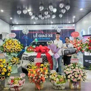 Hình ảnh hoạt động tư vấn xe tại Nam Định