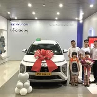 Bàn giao xe Hyundai cho khách hàng tại Nam Định